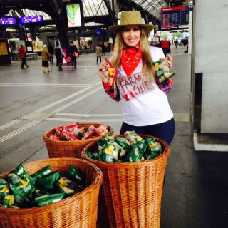 Farm Chips Bahnhof Sampling_4_8. Juli.jpg